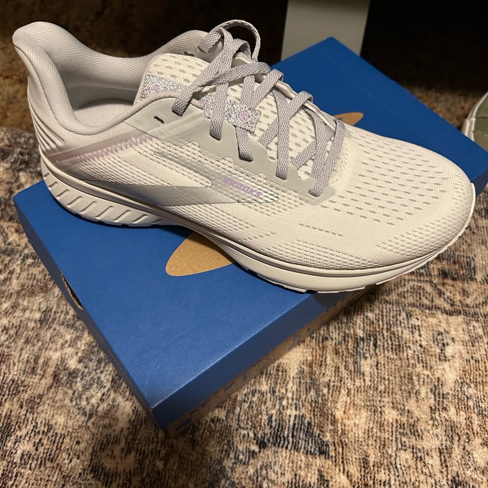 Brooks Anthem 5
